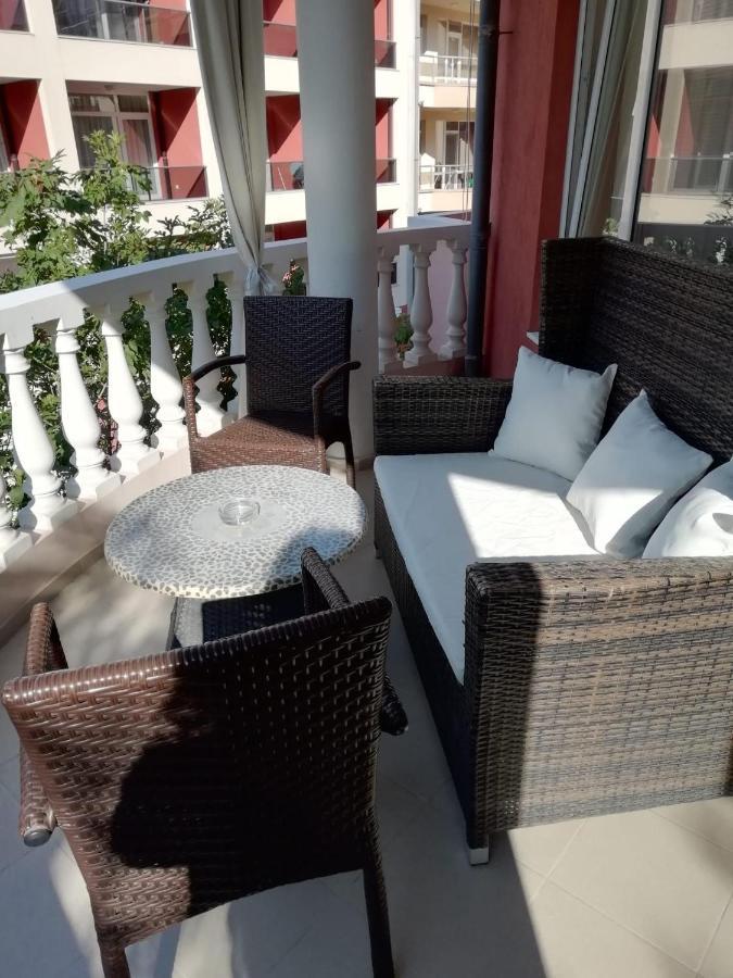 Art Guest House Orchidea Pomorie Exteriör bild